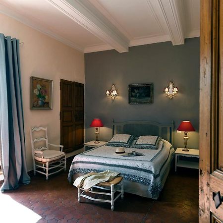 Les Chambres Du Vieux Bistrot Cabrières-dʼAvignon Exteriér fotografie
